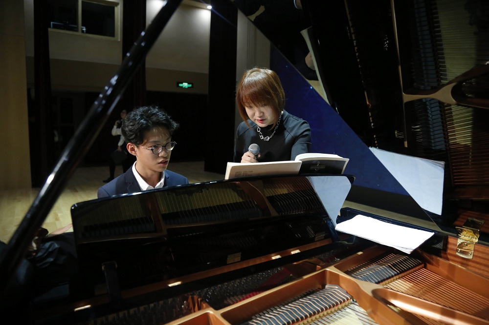 北京凯文学校侯嘉辉同学演奏《肖邦f小调练习曲》